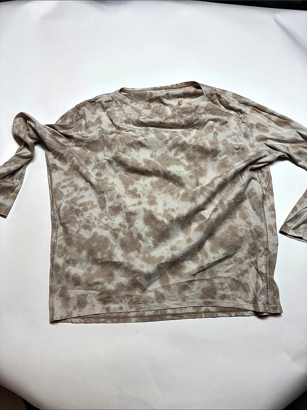 lululemon Back in Action Long Sleeve Top in Beige & White